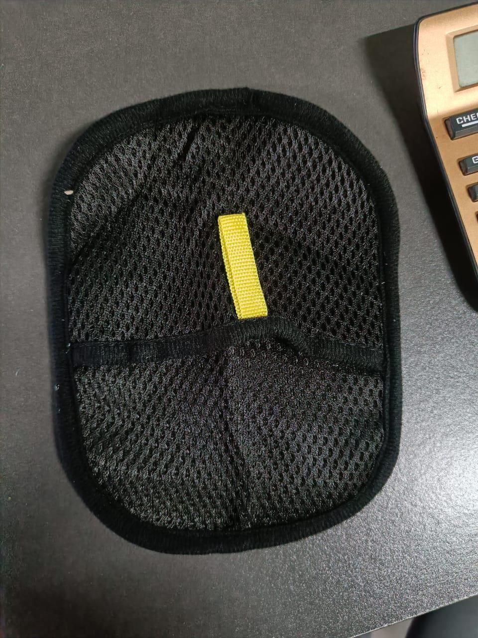 Pet Hair Removal Gloves | Double Sided Grooming Glove for Dogs & Cats | Mesh Material | Gentle Deshedding & Fur Cleaning Tool | Pack of 1